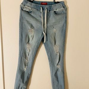 GUESS WOMENS SKINNY JEANS